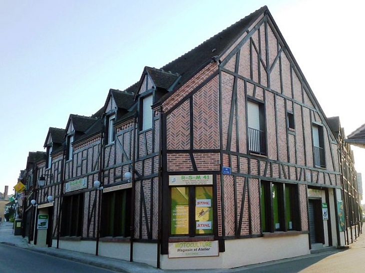 Maisons anciennes - Chaumont-sur-Tharonne