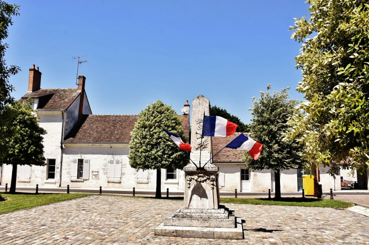 Monument-aux-Morts - Chémery