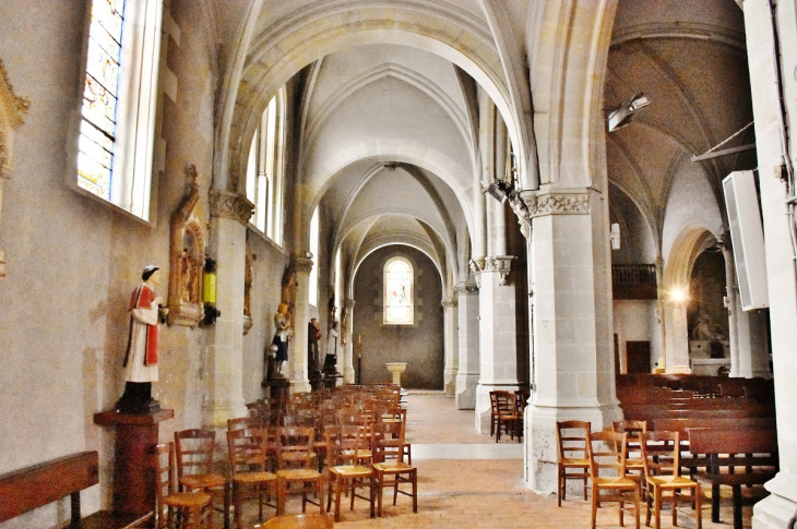  &&église Saint-Cyr - Contres