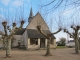 Photo suivante de Couddes Eglise Saint-Christophe.   La nef présente des restes qui pourraient dater du XIème siècle.       St. Christopher Church.   The nave has remains that may date from the eleventh century.