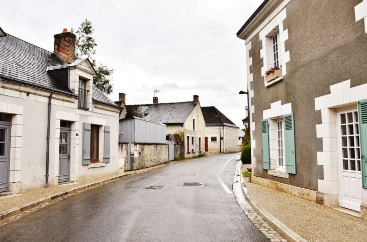 La Commune - Fougères-sur-Bièvre