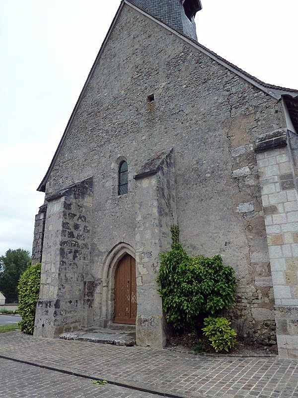 L'entrée de l'église - Marcilly-en-Gault