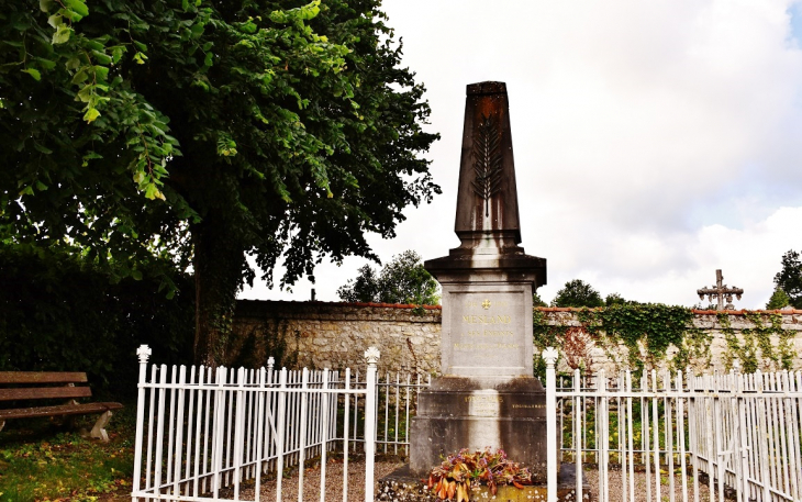 Monument-aux-Morts - Mesland