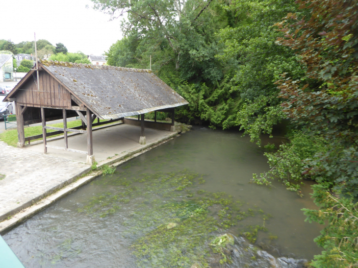 Le lavoir - Molineuf