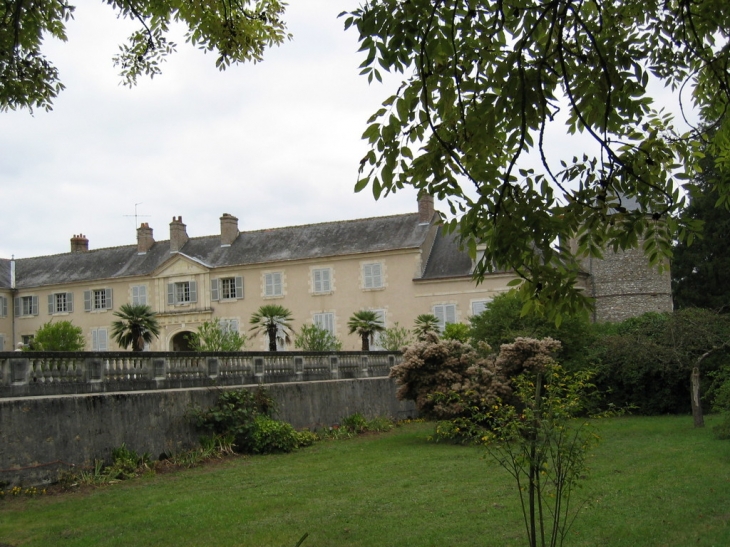 Château de Monteaux 