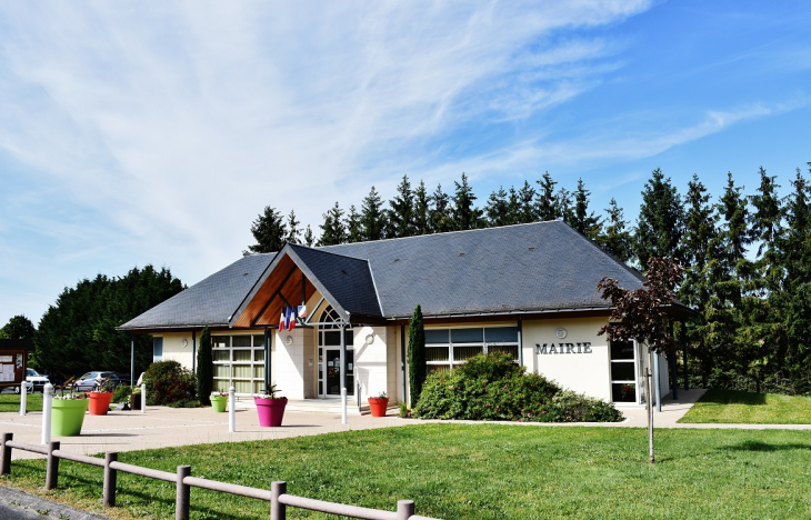 La Mairie - Monthou-sur-Bièvre