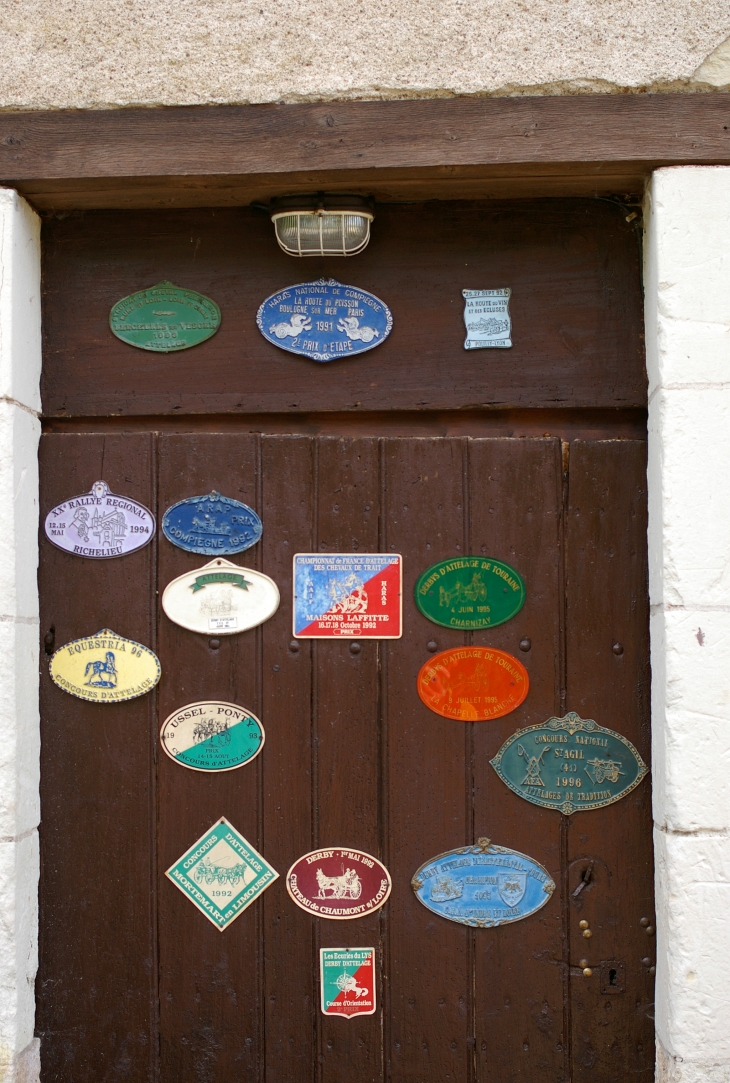 Porte à la Godinière. - Rilly-sur-Loire