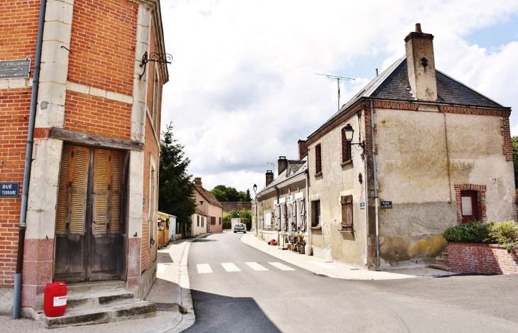 La Commune - Saint-Cyr-du-Gault