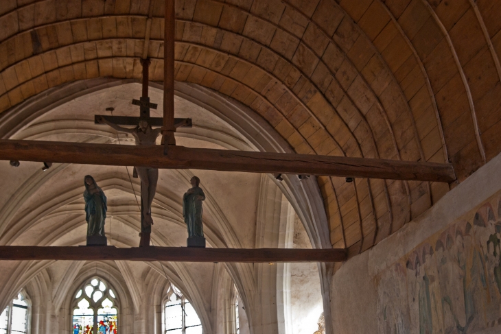 Chapelle Saint Genoulph. Sur la poutre de gloire ou  - Selles-Saint-Denis