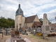 Eglise Saint-Martin 12ème/18ème. Une des rares églises  encore au milieu de son cimetière.  