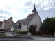 l'église. Le 1er Janvier 2017, les communes Onzain et Veuves ont fusionné pour former la nouvelle commune Veuzain sur Loire.