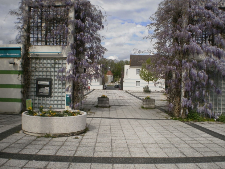 Place centre Bourg - Boigny-sur-Bionne