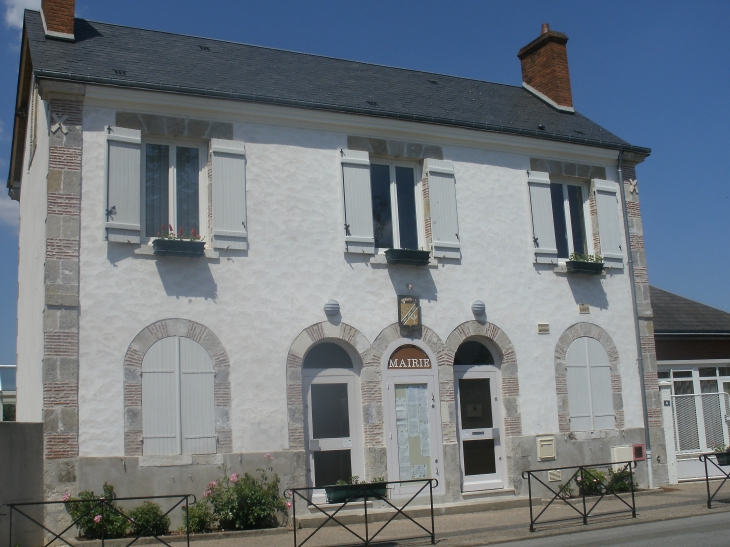 La mairie - Chanteau