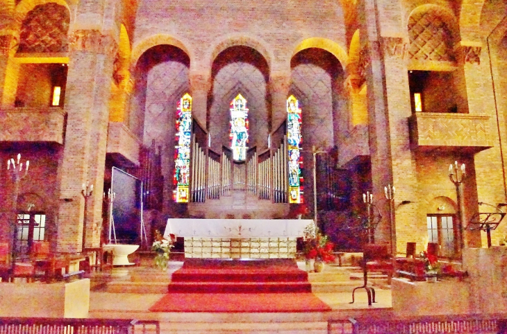   église Sainte-Jeanne-d'Arc  - Gien