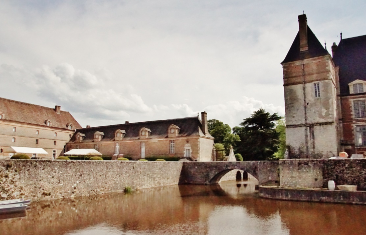 Le Château - La Bussière