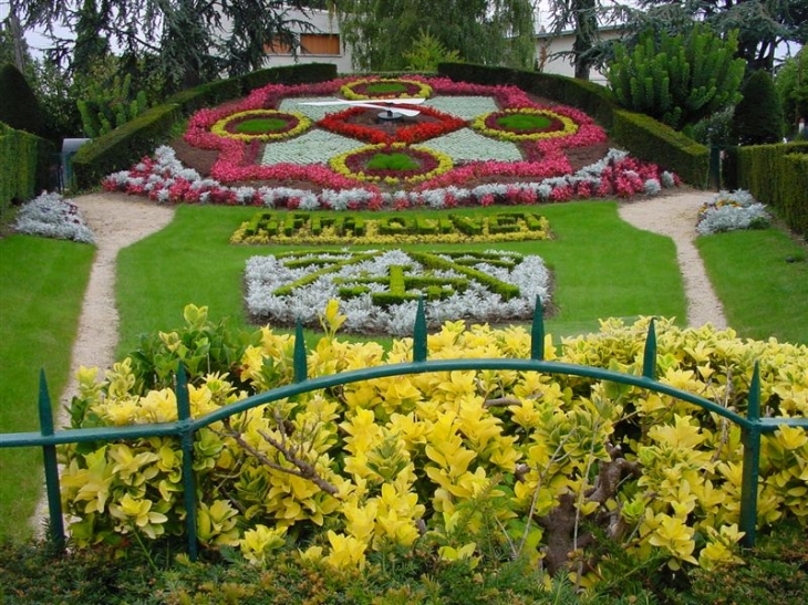 L'Horloge Fleurie à Olivet