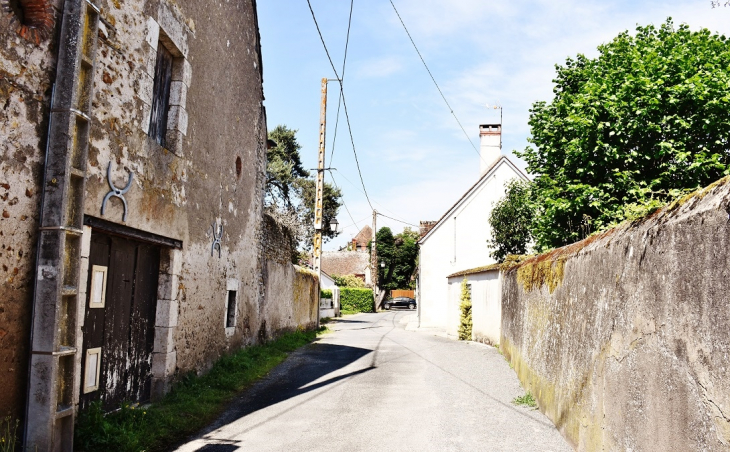 La Commune - Ousson-sur-Loire