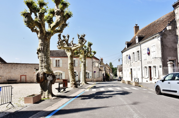 La Commune - Ousson-sur-Loire