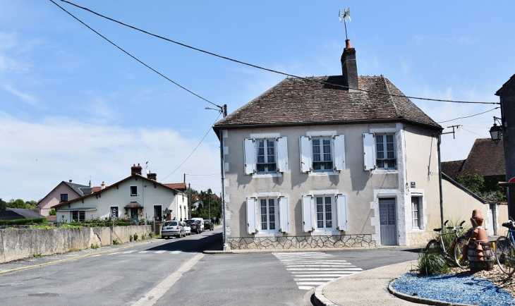 La Commune - Ousson-sur-Loire