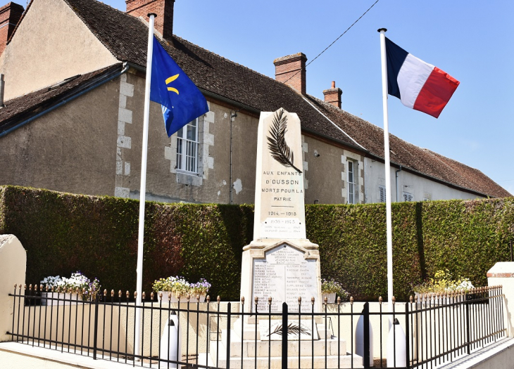 Monument-aux-Morts - Ousson-sur-Loire