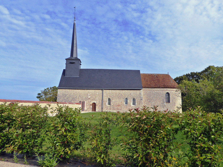 L'église - Ouzouer-des-Champs