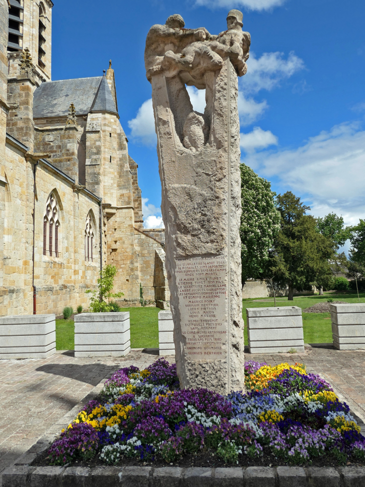 Le monument des déportés - Puiseaux