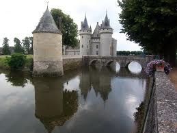  - Sully-sur-Loire