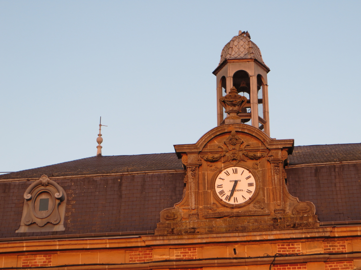 Horloge de la Mairie d'Amagne