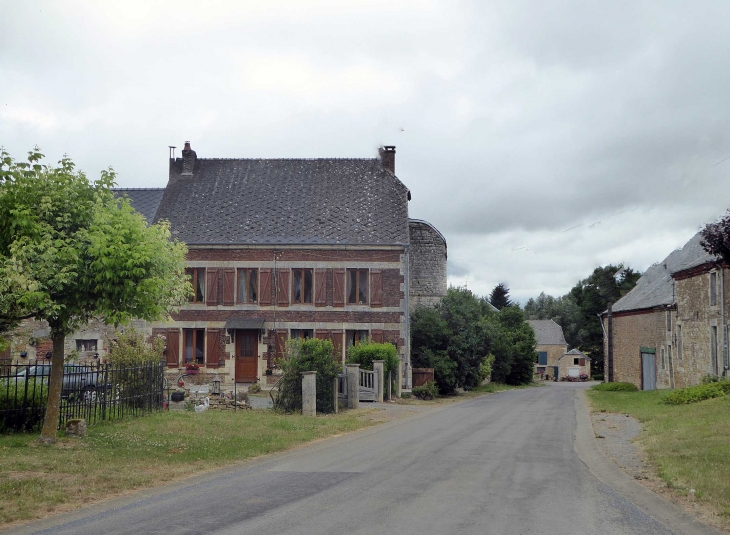 Dans le village - Antheny