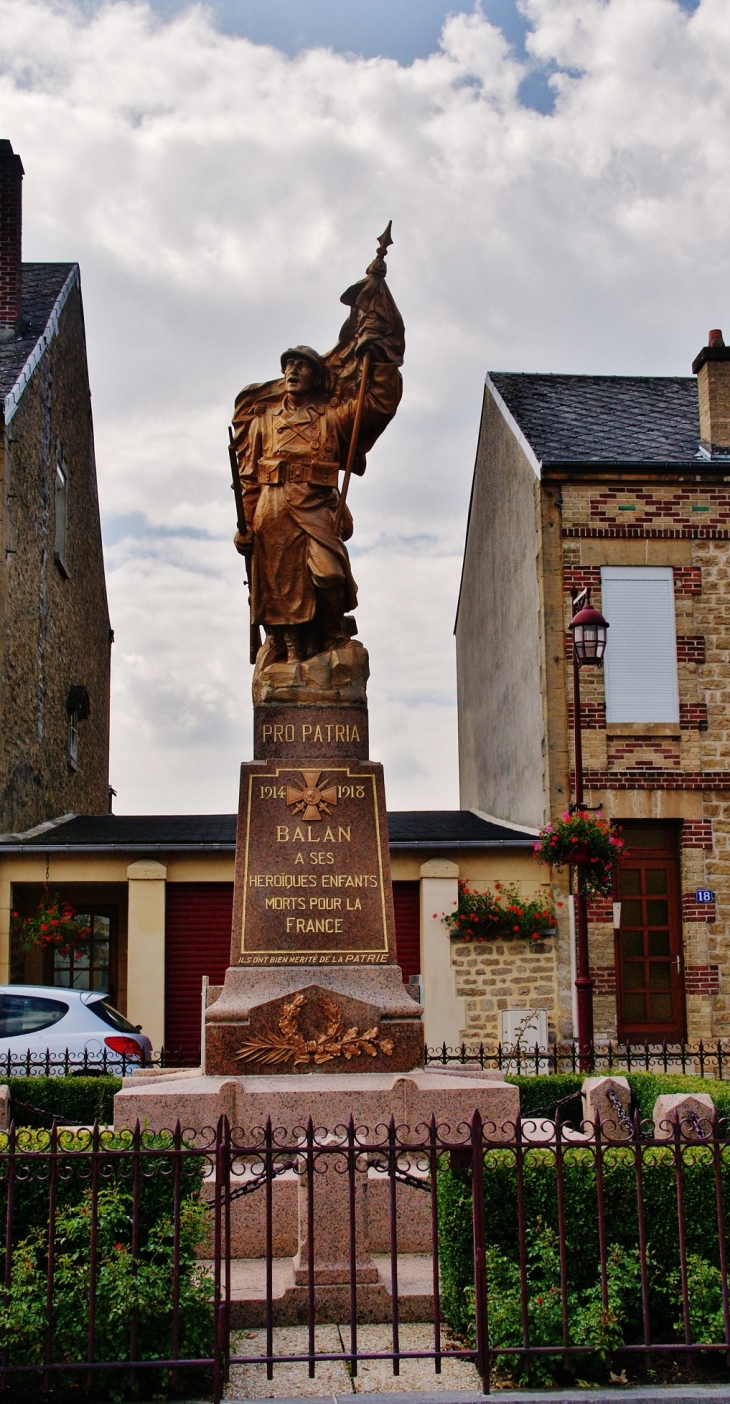 Monument aux Morts - Balan