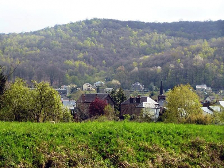 Vue sur LIVREZY - Bogny-sur-Meuse