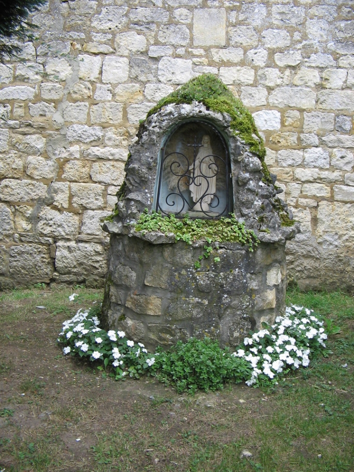 La chapelle - Bossus-lès-Rumigny