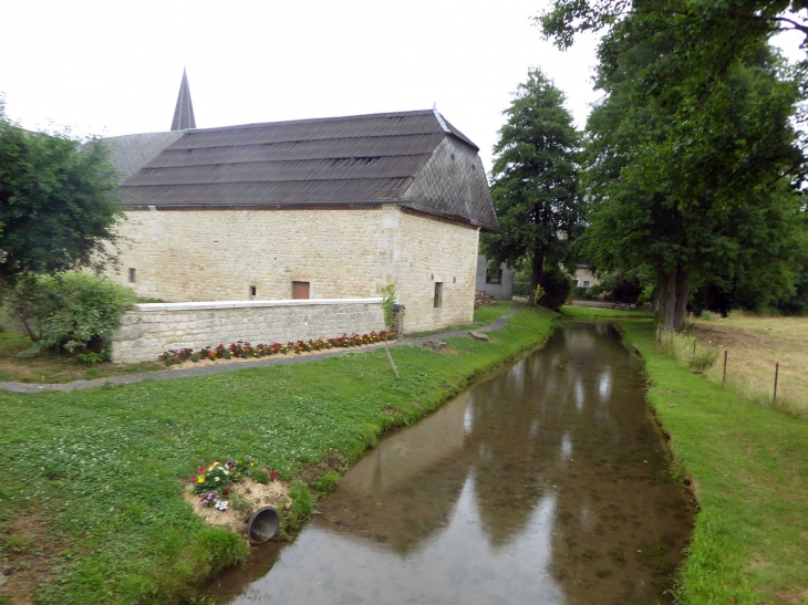 Au bord du Thon - Bossus-lès-Rumigny