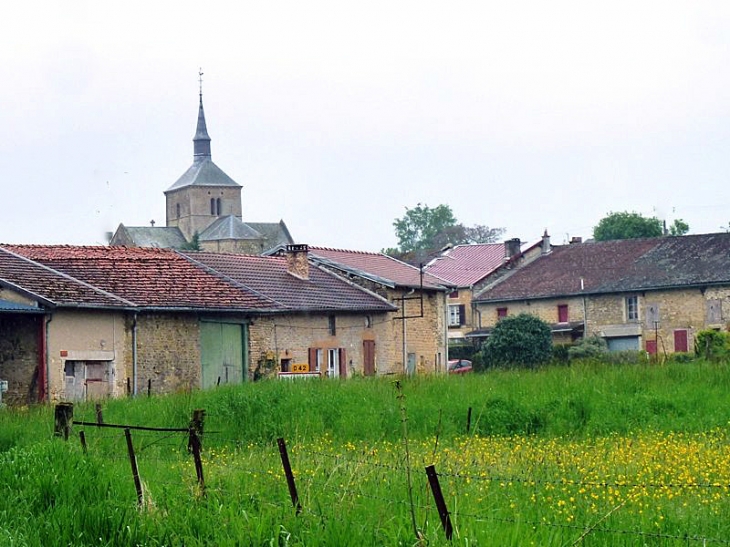 Vue sur le village - Briquenay