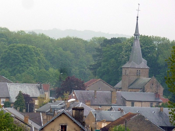 Vue sur l'église - Buzancy