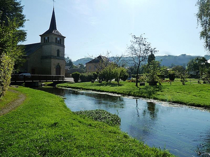 Au bord du ruisseau - Clavy-Warby