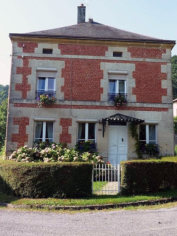 Maison du bas du village - Cornay