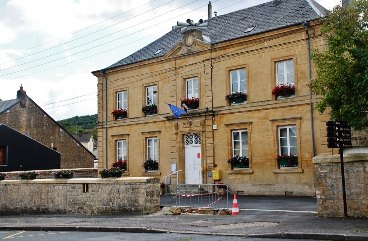 La Mairie - Dom-le-Mesnil