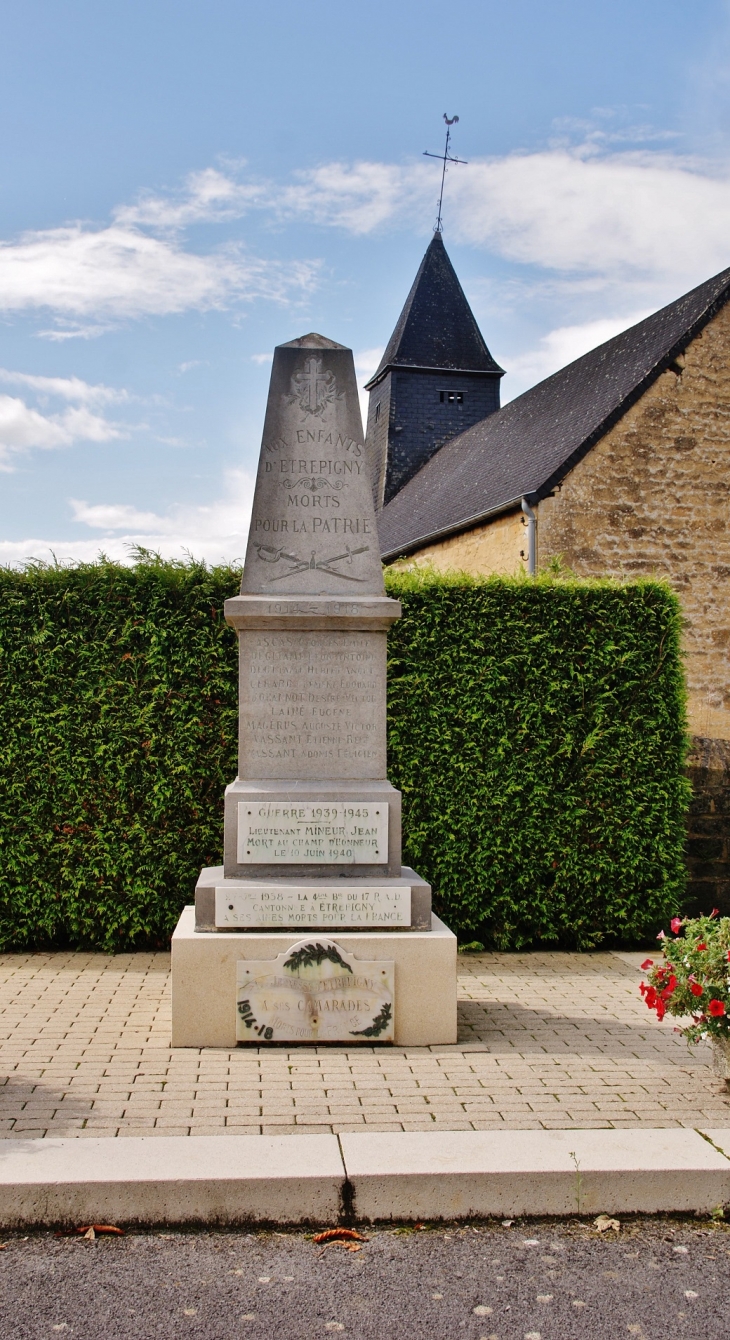 Monument aux Morts - Étrépigny