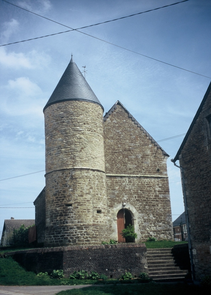 Eglise fortifiée d'HAVYS - Flaignes-Havys