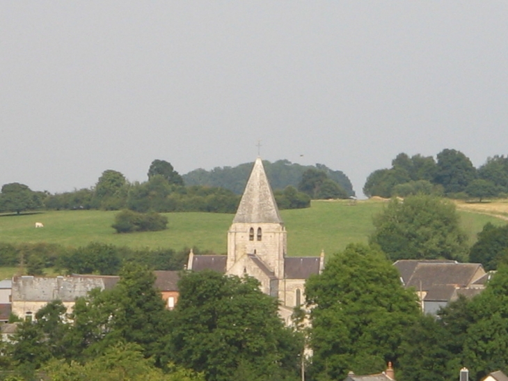 Le clocher vu du pont de la Gorette - Hannappes