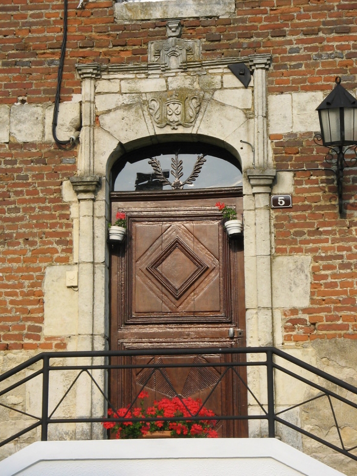 Porte entrée de maison particulière - Hannappes