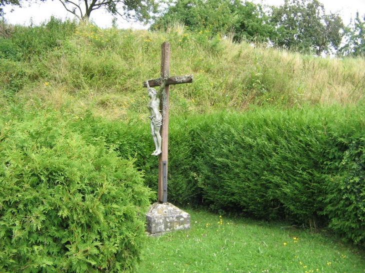 Calvaire route de Rumigny - Hannappes