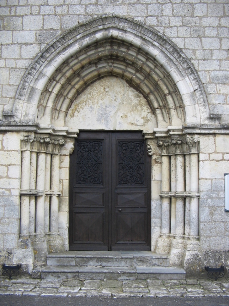 Portail entrée de l'église - Hannappes