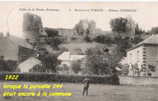 Chateau vu depuis la144 - Hierges