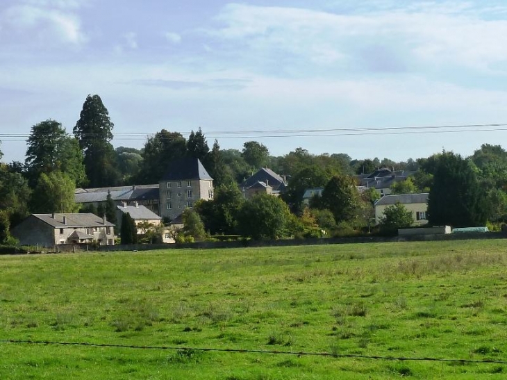 Vue sur le village - La Moncelle