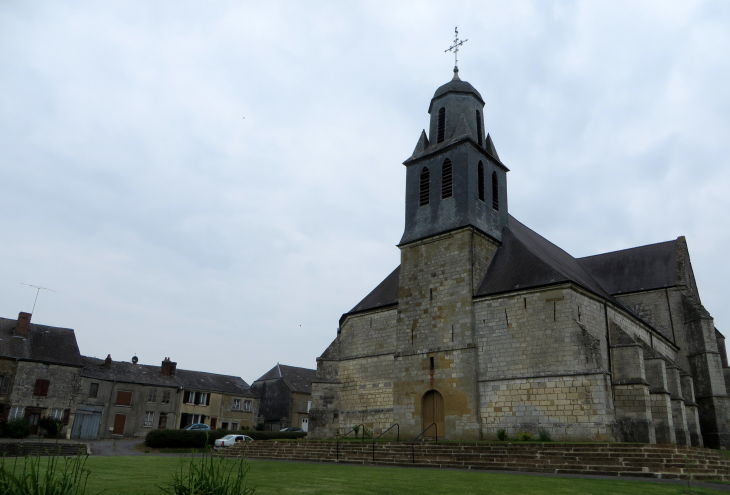 Eglise St Etienne  - Launois-sur-Vence