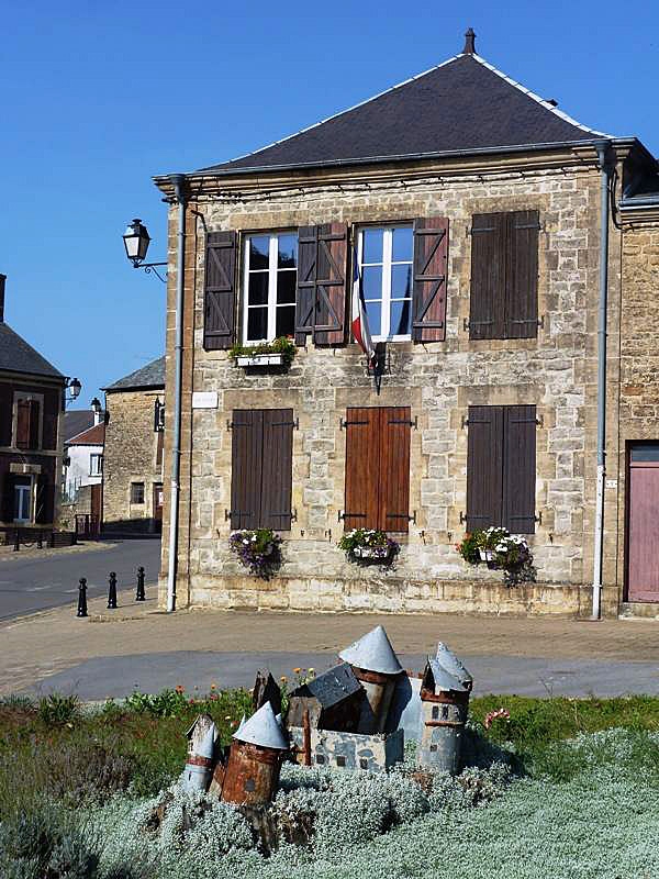 La mairie - Montcornet