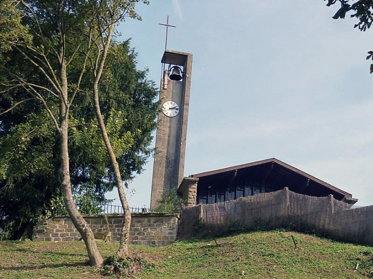 L'église moderne - Montgon