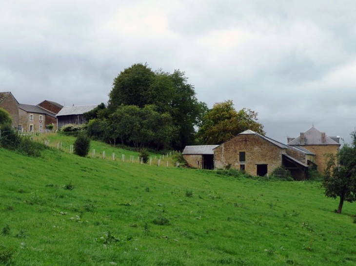 Vue sur les fermes - Murtin-et-Bogny